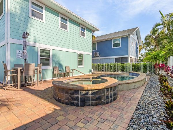 Fort Myers Beach Luxury Vacation Rental  4-Bedroom Private Home with Heated Pool & Spa