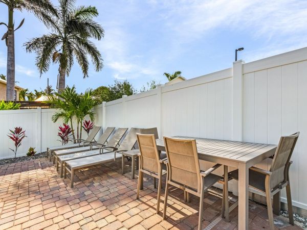 Fort Myers Beach Luxury Vacation Rental  4-Bedroom Private Home with Heated Pool & Spa
