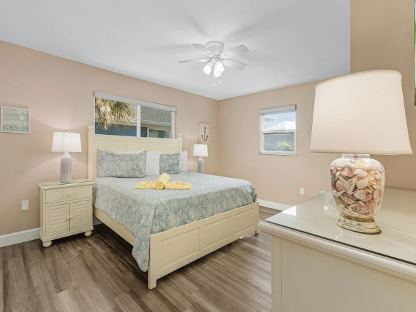 Fort Myers Beach Luxury Vacation Rental  4-Bedroom Private Home with Heated Pool & Spa