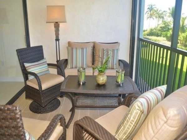 Full Ocean Views from this Lovely Condo
