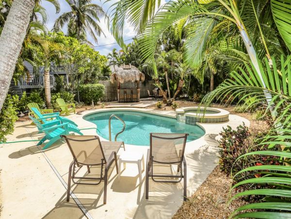 Private Pool Fort Myers Vacation Home Steps to Beach