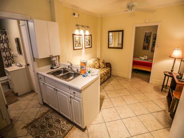 Private Pool Fort Myers Vacation Home Steps to Beach