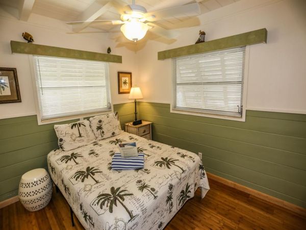 Private Pool Fort Myers Vacation Home Steps to Beach