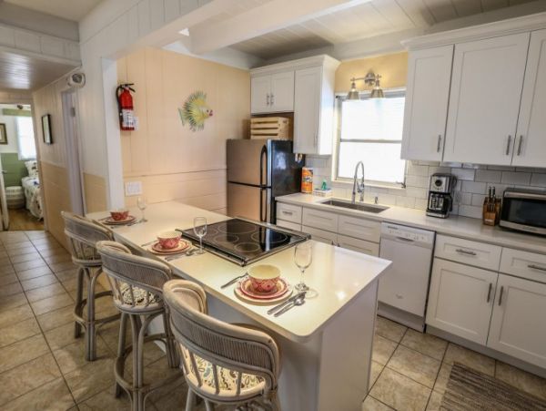 Private Pool Fort Myers Vacation Home Steps to Beach