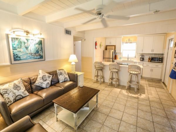 Private Pool Fort Myers Vacation Home Steps to Beach