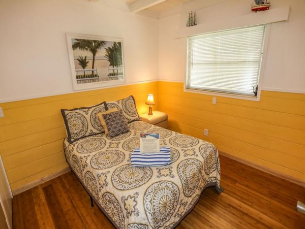 Private Pool Fort Myers Vacation Home Steps to Beach