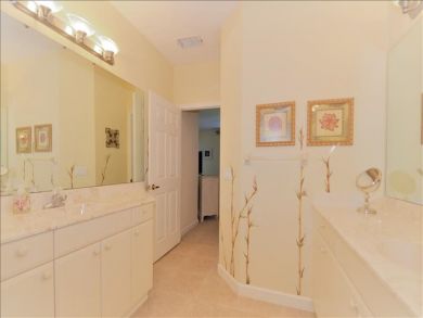 Naples Condo 919305