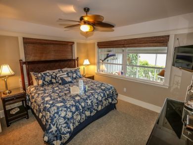 Fort Myers 5 Bedroom Vacation Home on Beach Sleeps 12 Guests Fort Myers 5 Bedroom Vacation Home on Beach Sleeps 12 Guests
