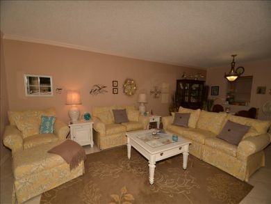 Naples Condo 919317