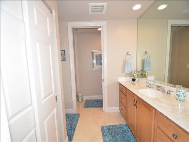 Naples Condo 919319