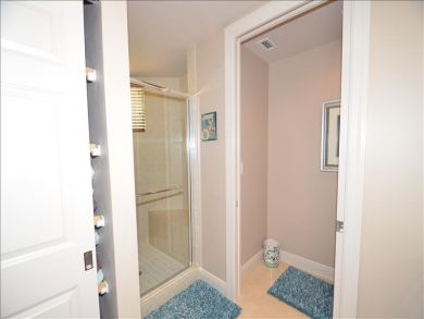 Naples Condo 919319