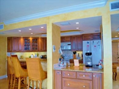Naples Condo 919325