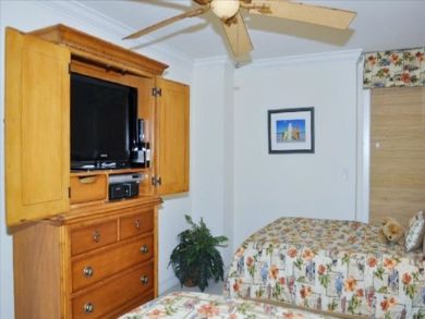 Naples Condo 919325