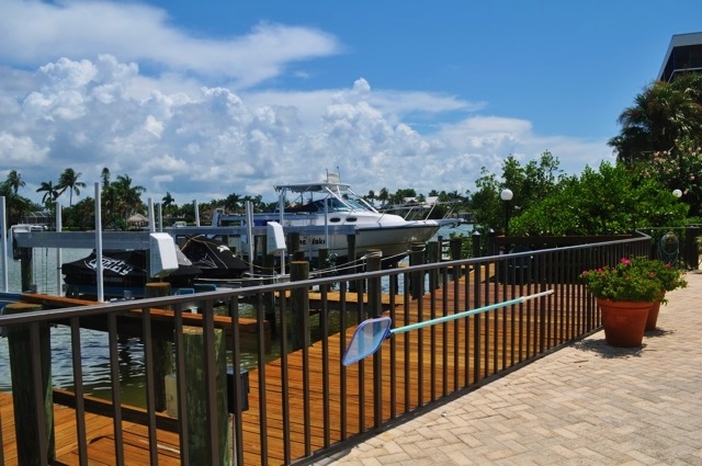 Naples Condo 919325