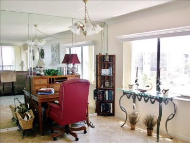 Naples Condo 919326
