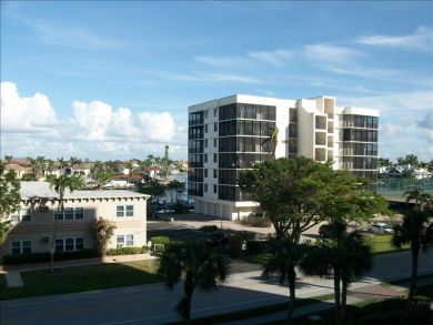 Naples Condo 919327