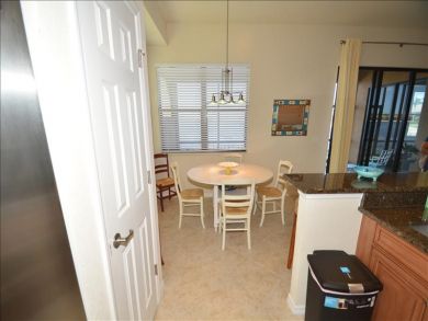 Naples Condo 919328