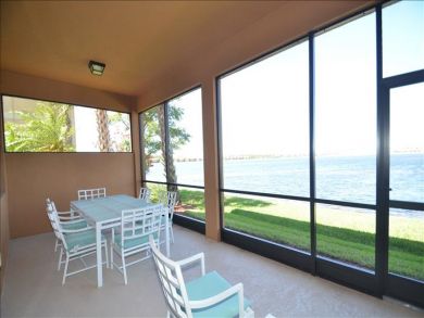 Naples Condo 919328