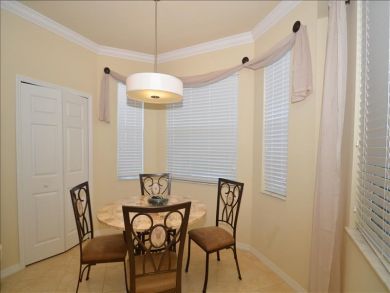 Naples Condo 919329
