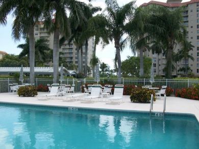 Naples Condo 919336