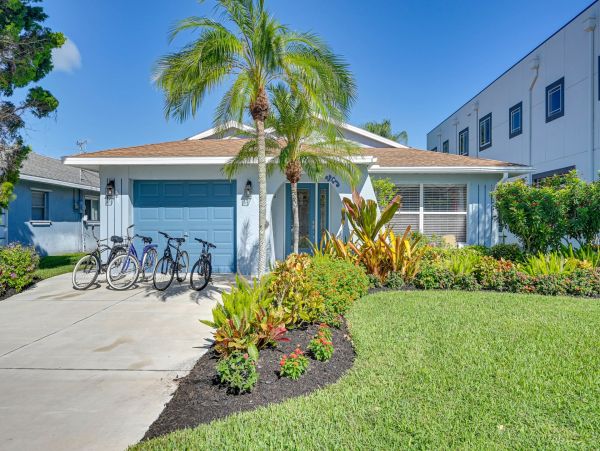 Walk to Beach Naples Vacation Home Three Bedroom