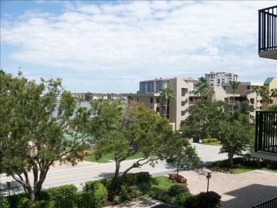 Naples Condo 919354