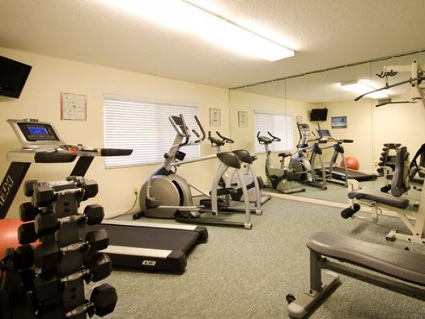 Lovely 2 Bedroom Vacation Condo in Naples