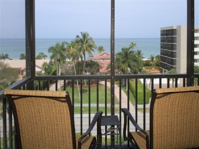Sweeping Views From This 2 Bedroom High Rise in Naples