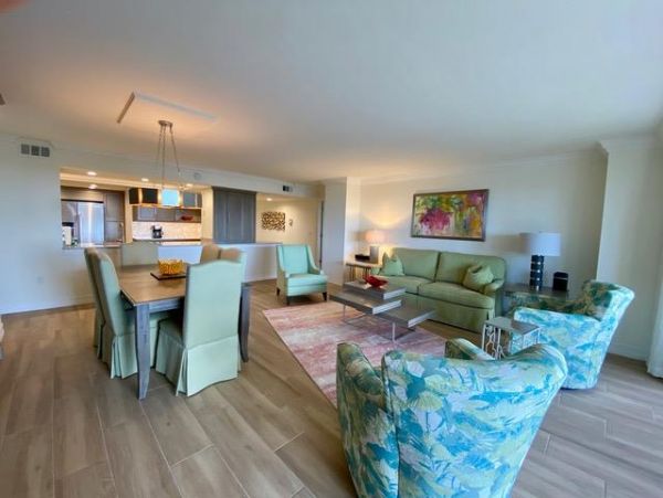 Stunning Gulf Front Vacation Condo Naples Florida