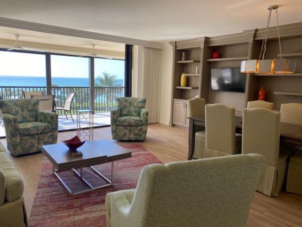 Stunning Gulf Front Vacation Condo Naples Florida