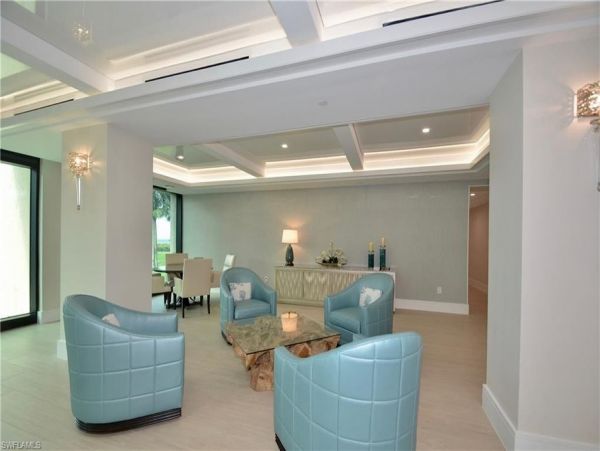 Stunning Gulf Front Vacation Condo Naples Florida