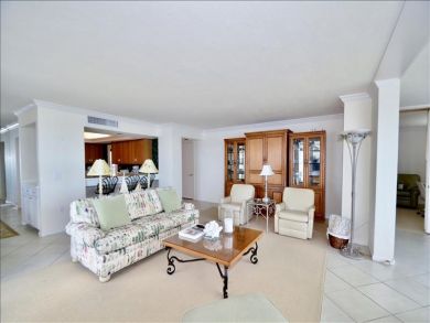 Naples Condo 919373