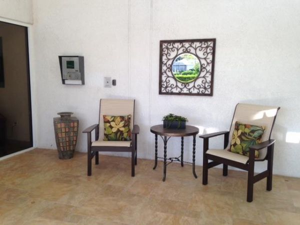 Cozy Vacation Rental with 2 Bedrooms in Naples