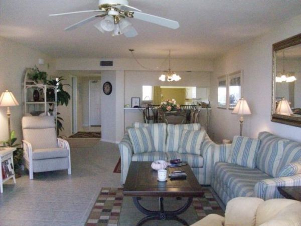 Cozy Vacation Rental with 2 Bedrooms in Naples