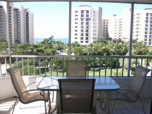Cozy Vacation Rental with 2 Bedrooms in Naples