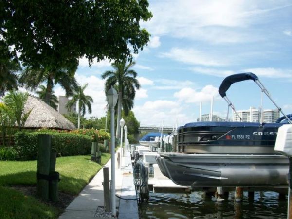 Cozy Vacation Rental with 2 Bedrooms in Naples