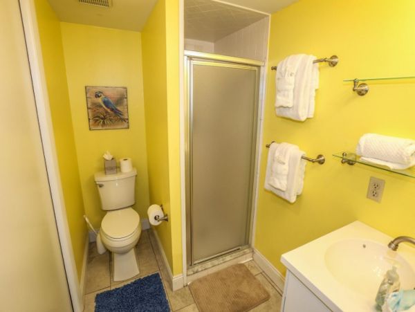 Fort Myers Cozy Two Bedroom Rental Condo