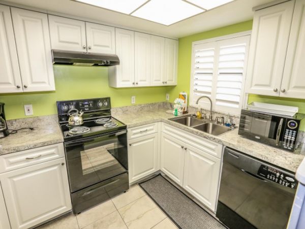 Fort Myers Cozy Two Bedroom Rental Condo