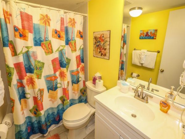 Fort Myers Cozy Two Bedroom Rental Condo