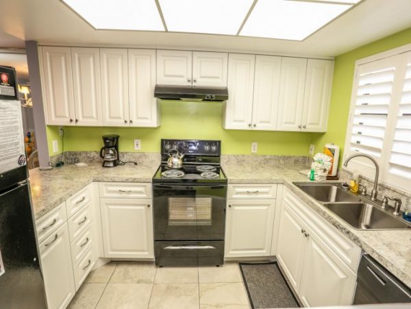 Fort Myers Cozy Two Bedroom Rental Condo