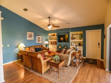 Walk to Beach 5 Bedroom Vacation Home in Fort Myers