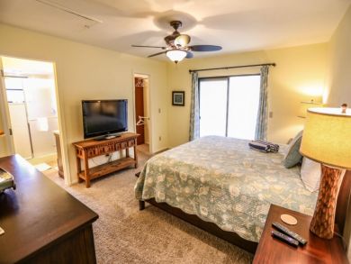 Walk to Beach 5 Bedroom Vacation Home in Fort Myers