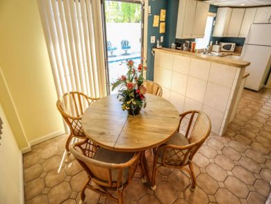 Walk to Beach 5 Bedroom Vacation Home in Fort Myers