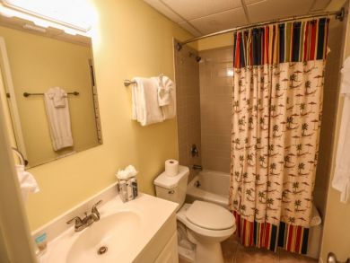 Walk to Beach 5 Bedroom Vacation Home in Fort Myers