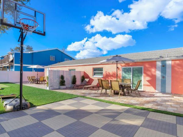 Perfectly located Duplex, sleeps 12 Fort Myers Beach
