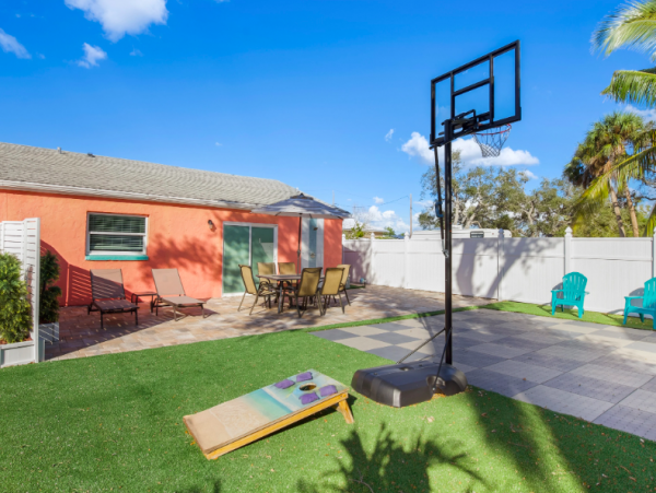 Perfectly located Duplex, sleeps 12 Fort Myers Beach