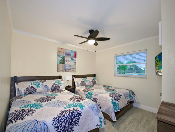 Perfectly located Duplex, sleeps 12 Fort Myers Beach