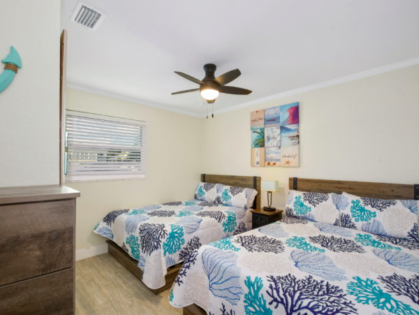 Perfectly located Duplex, sleeps 12 Fort Myers Beach