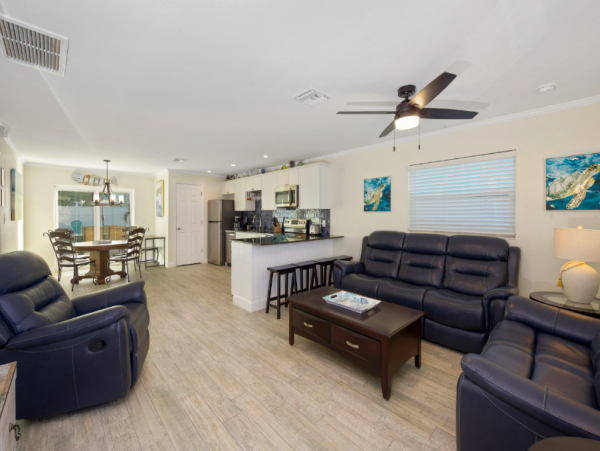 Perfectly located Duplex, sleeps 12 Fort Myers Beach