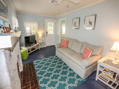 Fort Myers 3 Bedroom Vacation Home with Private Pool